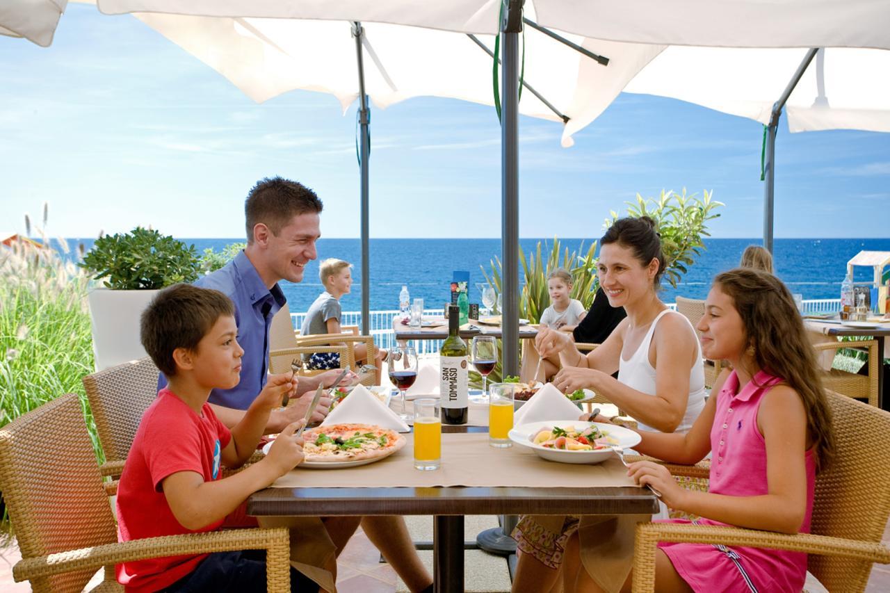 Lanterna Resort Tar-Vabriga Exterior photo